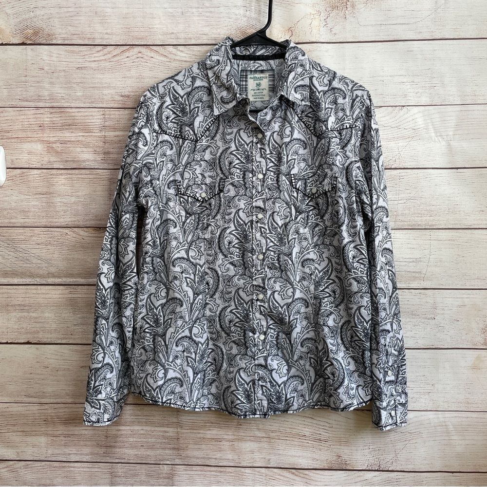 PANHANDLE ROUGH STOCK WESTERN SHIRT IN BLACK AND WHITE PAISLEY